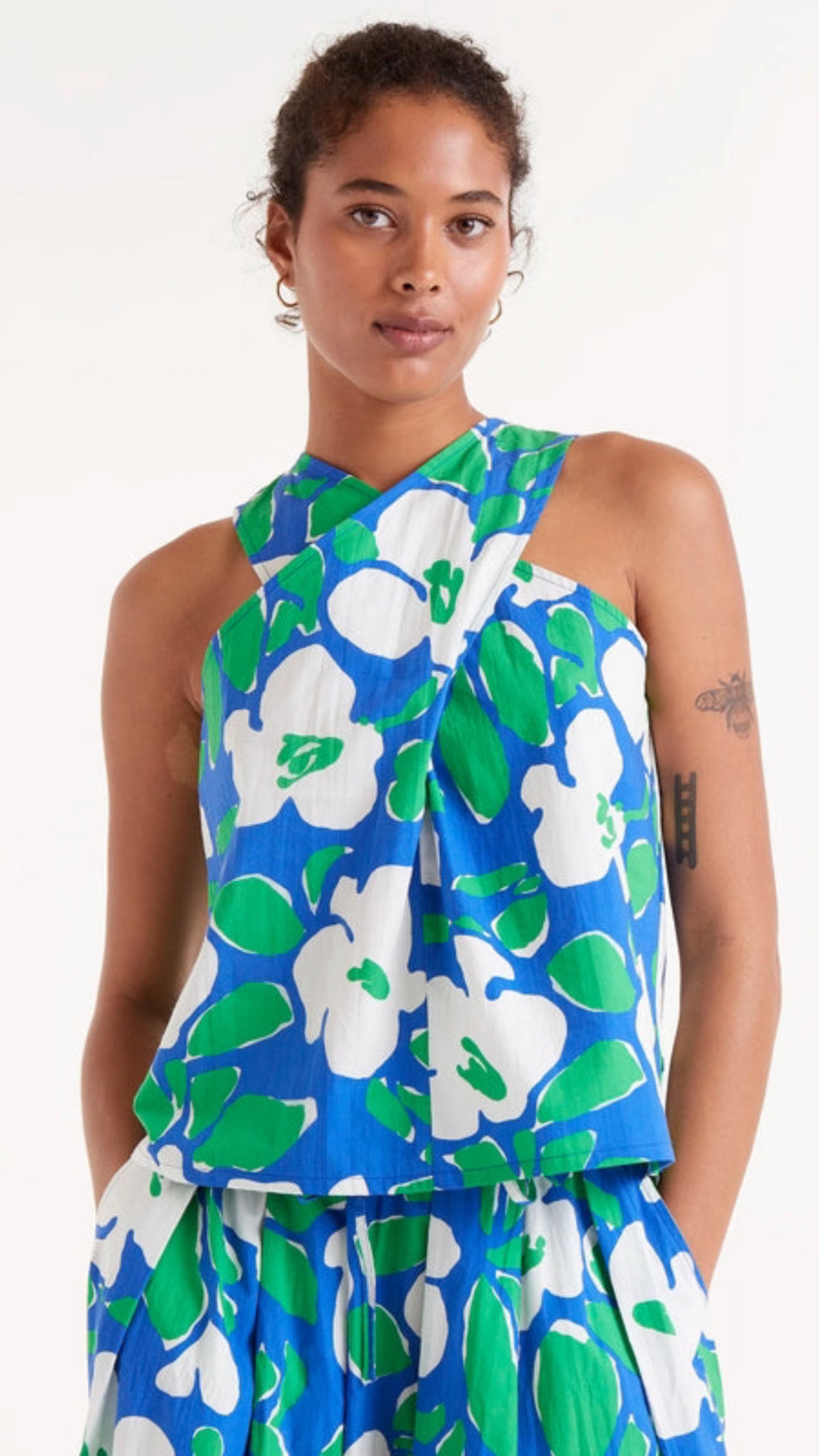 Top halter estampado floral Bosco