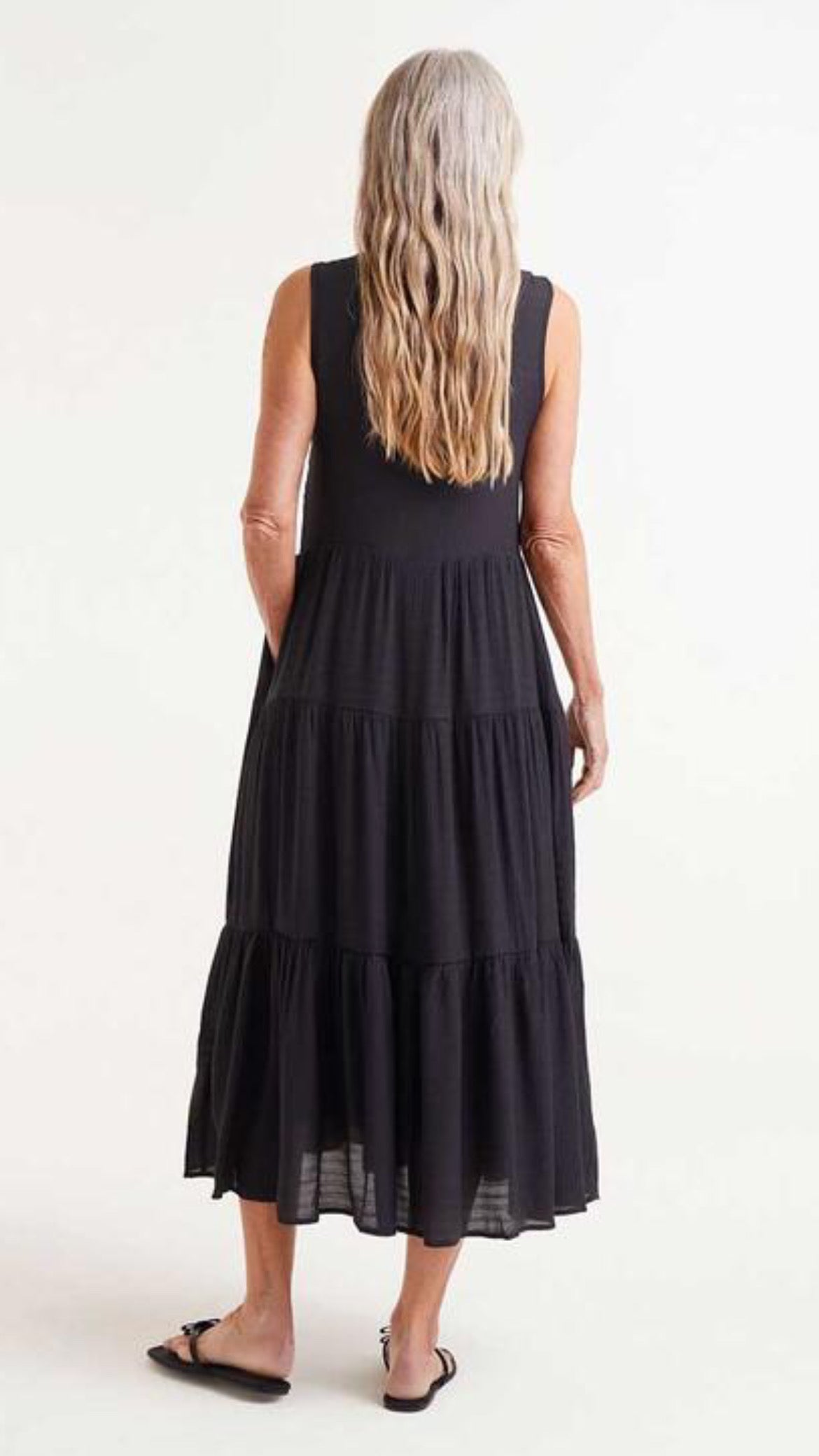 Vestido midi fluido negro