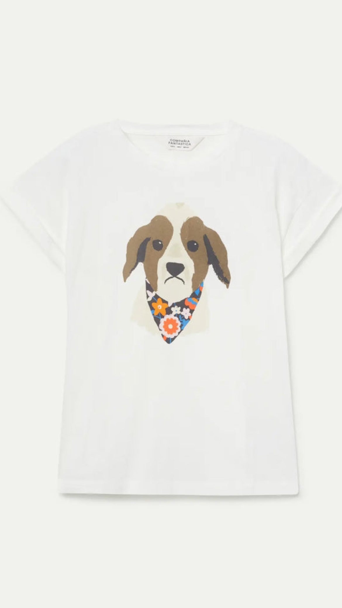 Camiseta con print de perro estampado floral